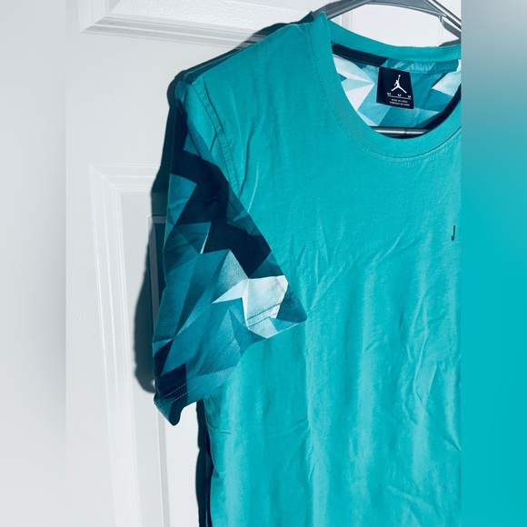 Nike Jordan Retro T-Shirt (655836-405) Light Green Men’s Sz Medium #6 - Picture 8 of 8